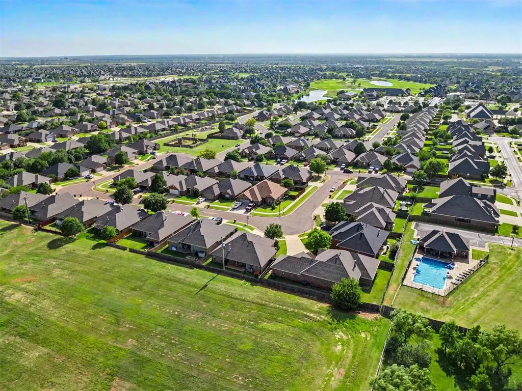 Photo 36 — 17036 Hardwood Place, Edmond, OK 73012