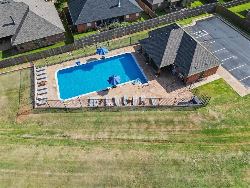 Photo 38 — 17036 Hardwood Place, Edmond, OK 73012