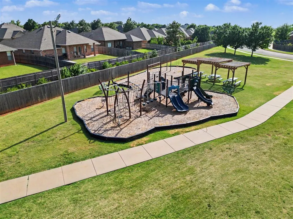 Photo 40 — 17036 Hardwood Place, Edmond, OK 73012