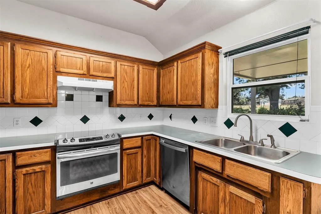 Photo 7 — 3529 Northridge Terrace, Choctaw, OK 73020