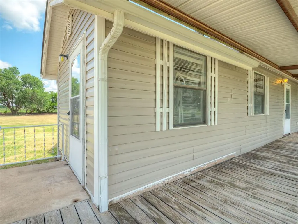 Photo 7 — 202 W 7th Street, Amber, OK 73004