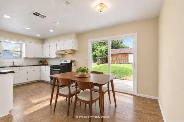 Photo 5 — 1724 Serenade Drive, Oklahoma City, OK 73130