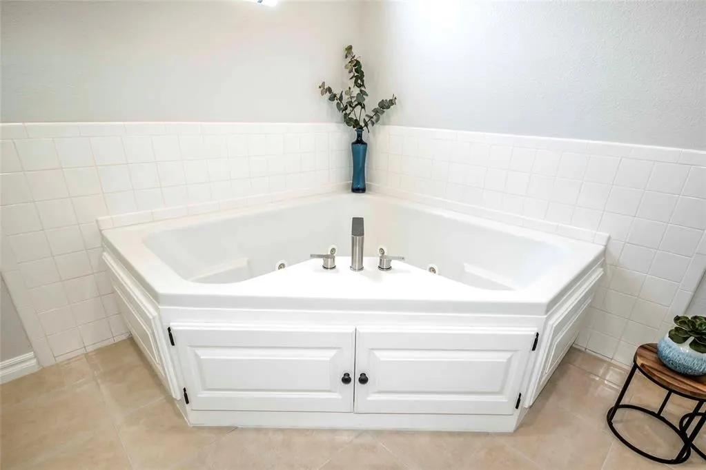 Photo 32 — 1104 S Rozell Lane, Chandler, OK 74834