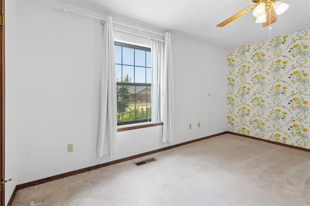 Photo 24 — 1218 Ridgewood Drive, Lindsay, OK 73052