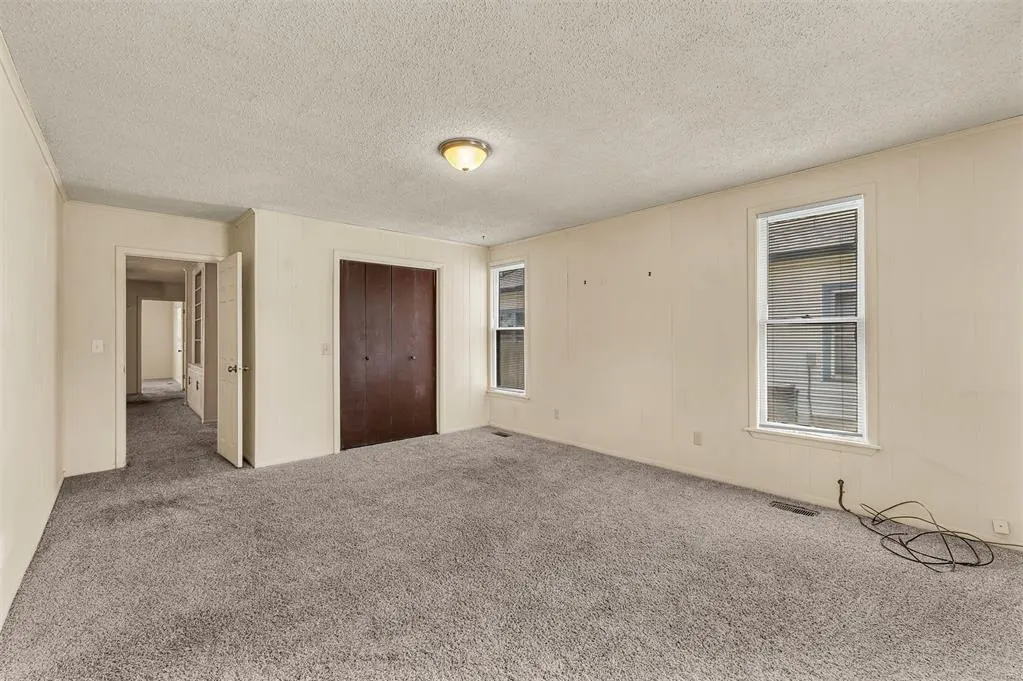 Photo 9 — 617 S Roberts Avenue, El Reno, OK 73036