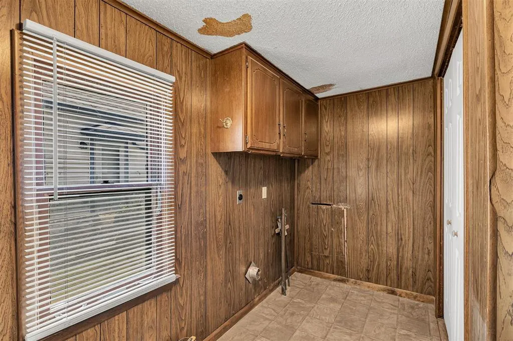 Photo 16 — 617 S Roberts Avenue, El Reno, OK 73036