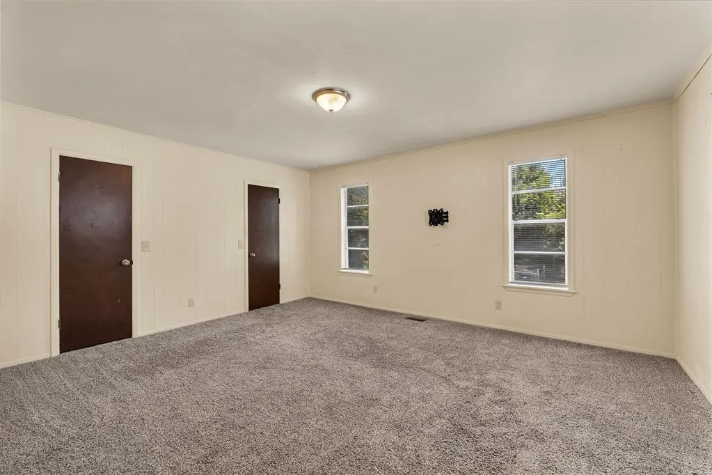 Photo 17 — 617 S Roberts Avenue, El Reno, OK 73036