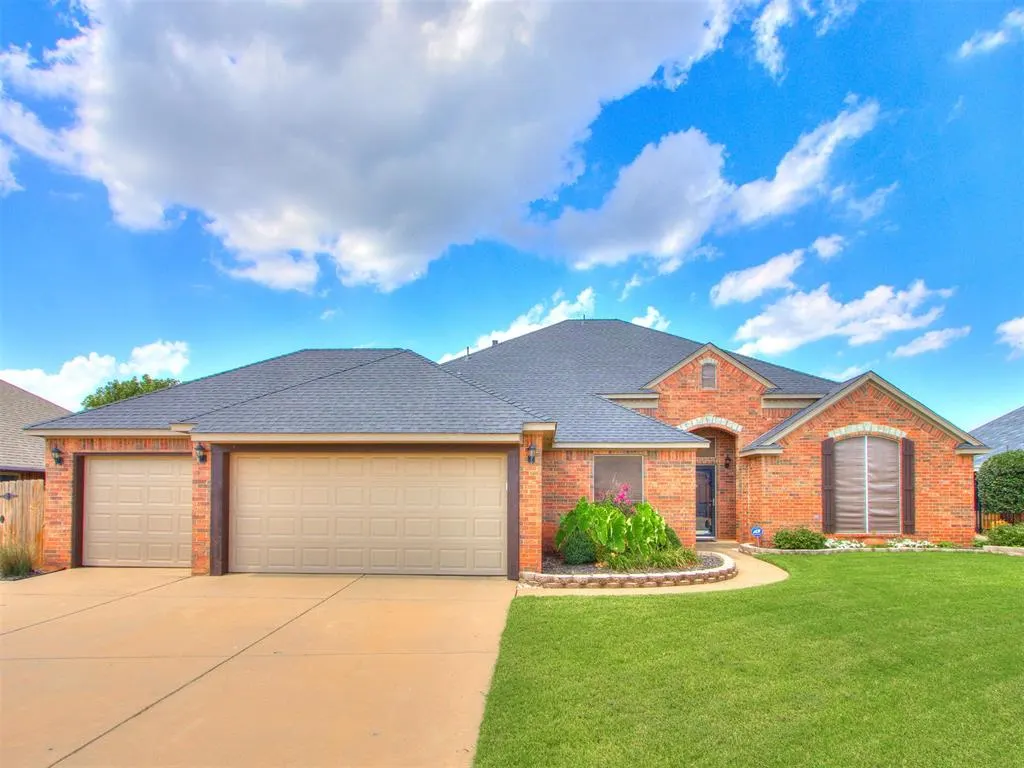 Front exterior — 9109 SW 26th Street, Oklahoma City, OK 73128