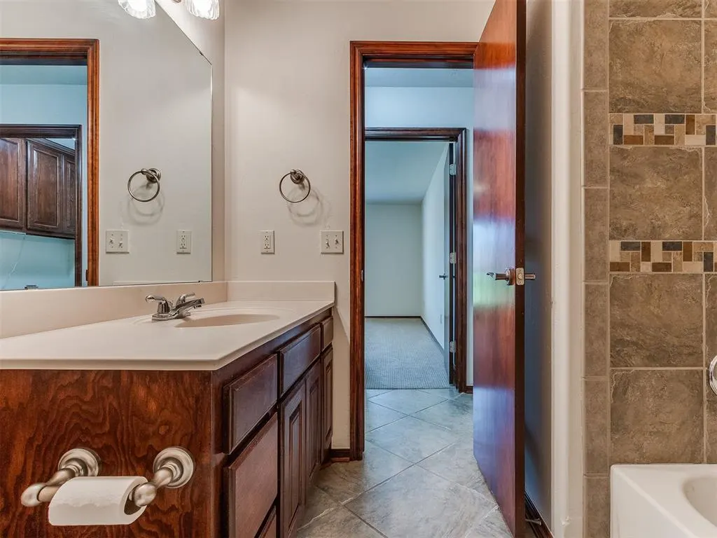 Photo 28 — 9109 SW 26th Street, Oklahoma City, OK 73128