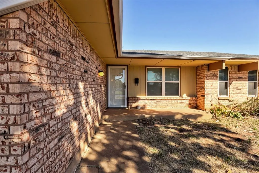 Photo 5 — 3913 SE 54th Street, Oklahoma City, OK 73135