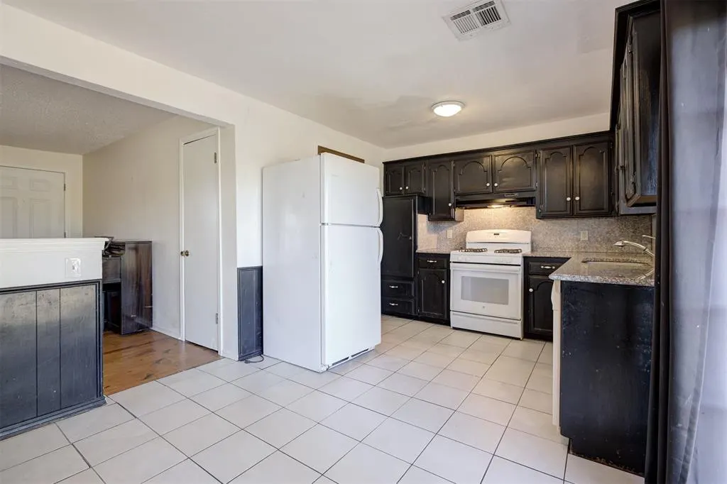 Photo 11 — 3913 SE 54th Street, Oklahoma City, OK 73135