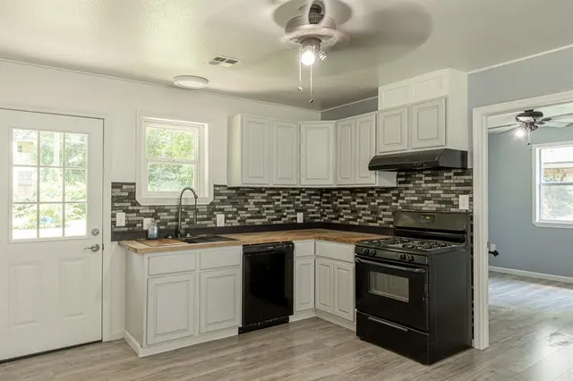 Photo 5 — 124 W Brule Street, Purcell, OK 73080
