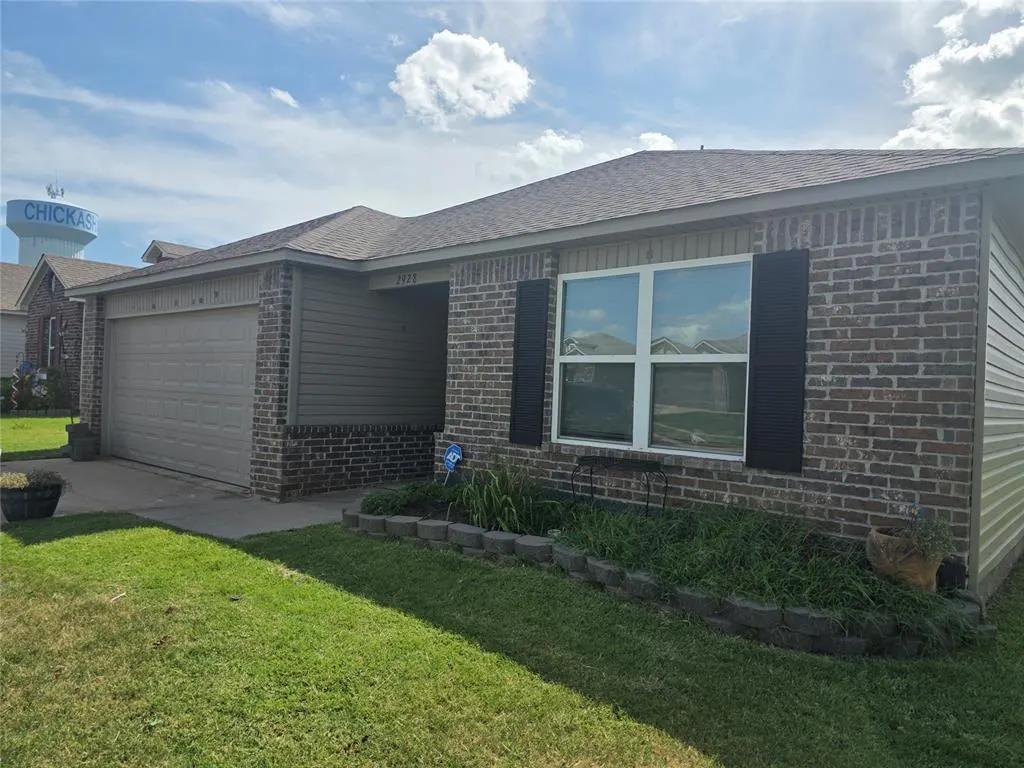 Front exterior — 2928 Westbrook Street, Chickasha, OK 73018