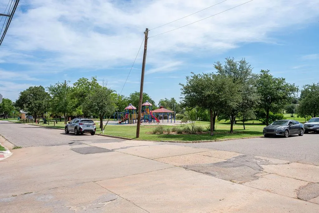 Photo 4 — 1500 NW 46th Street, Oklahoma City, OK 73118