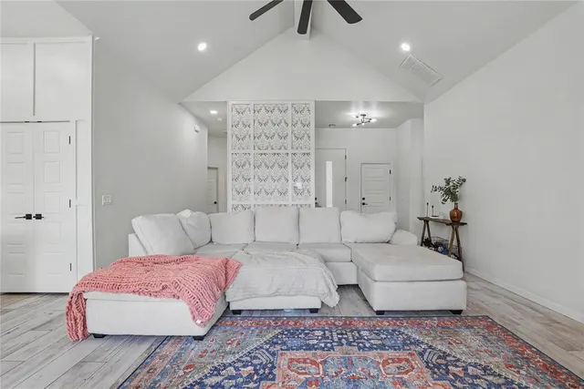 Photo 4 — 15817 Capri Lane, Edmond, OK 73013