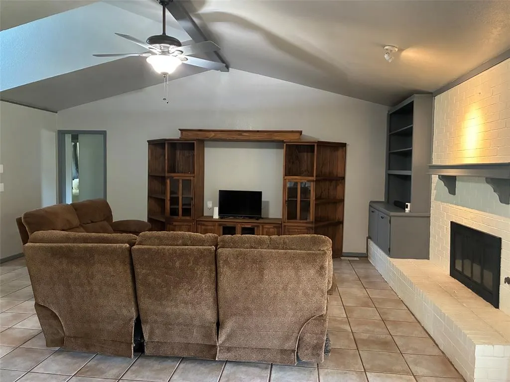 Photo 10 — 2105 Castle Rock, Edmond, OK 73003