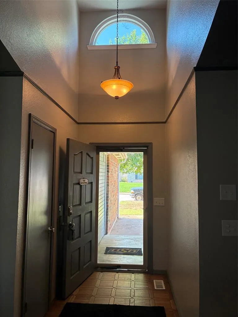 Photo 13 — 2105 Castle Rock, Edmond, OK 73003