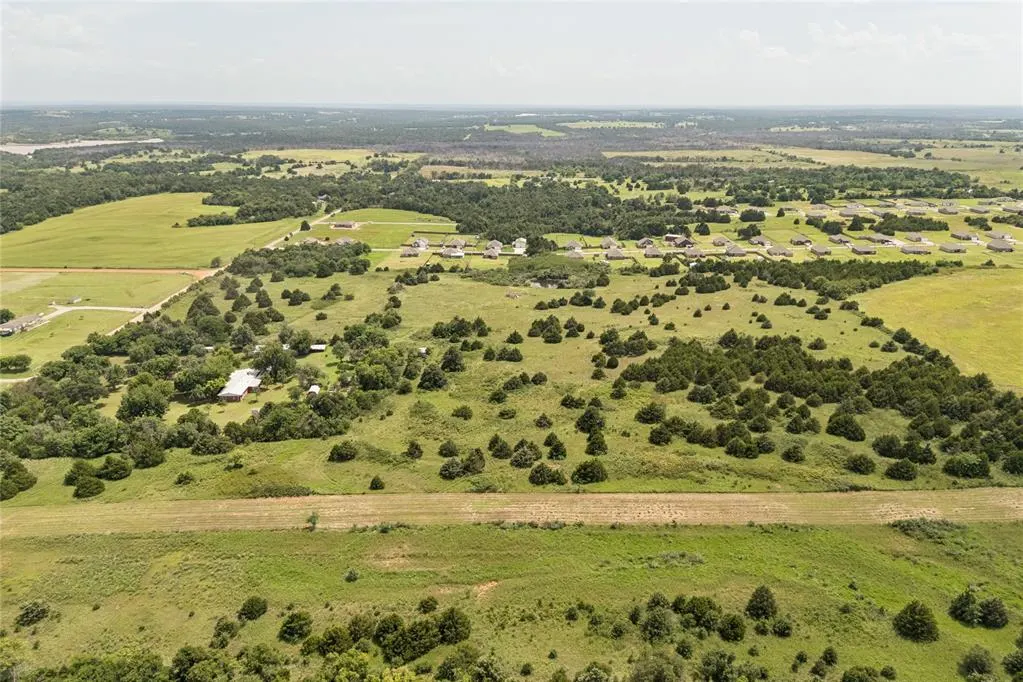 Photo 5 — 4025 S Post Road, Guthrie, OK 73044