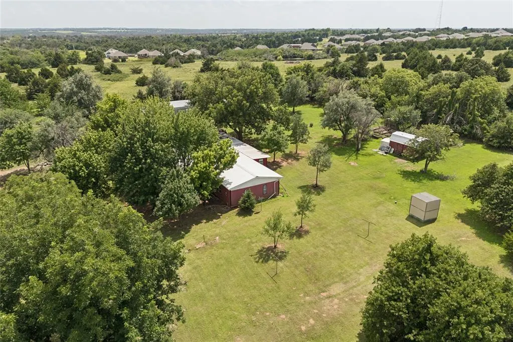 Photo 13 — 4025 S Post Road, Guthrie, OK 73044