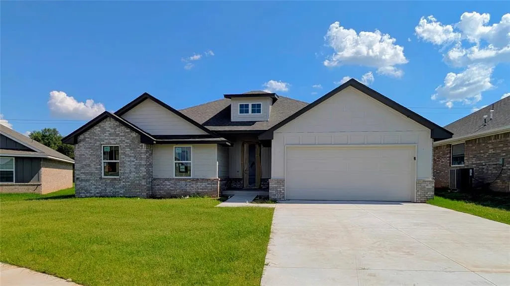 Front exterior — 11604 SW 15th Terrace, Yukon, OK 73099