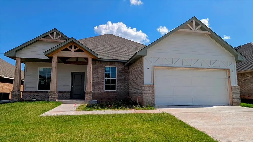 Front exterior — 11704 SW 15th Terrace, Yukon, OK 73099