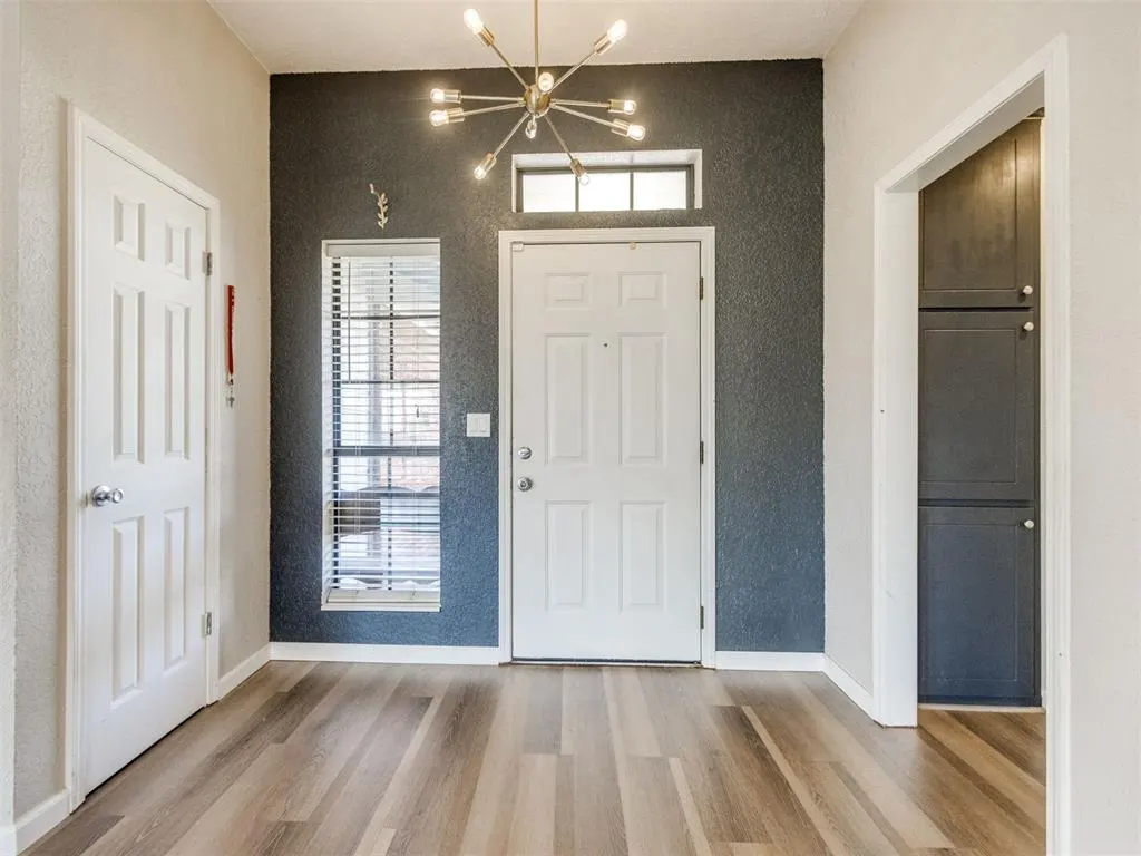 Photo 4 — 1108 NE 25th Street, Moore, OK 73160