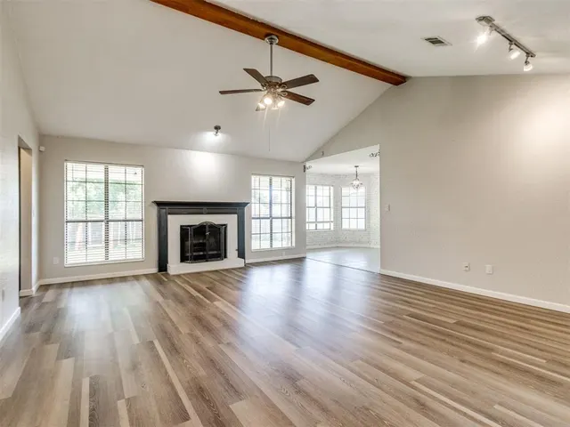 Photo 5 — 1108 NE 25th Street, Moore, OK 73160