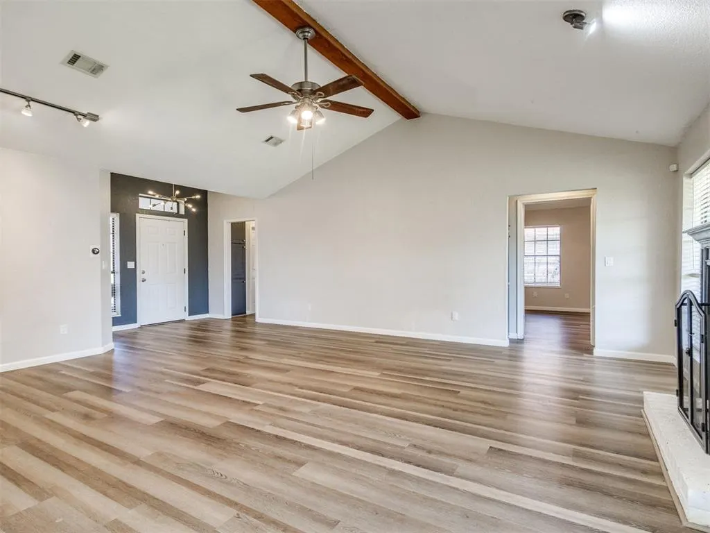 Photo 8 — 1108 NE 25th Street, Moore, OK 73160