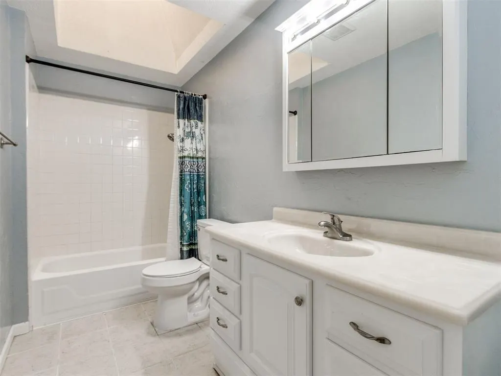 Photo 18 — 1108 NE 25th Street, Moore, OK 73160