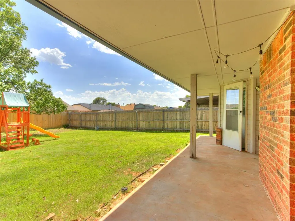 Photo 33 — 1108 NE 25th Street, Moore, OK 73160