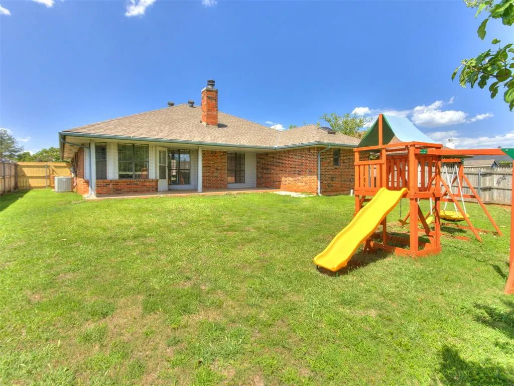 Photo 34 — 1108 NE 25th Street, Moore, OK 73160