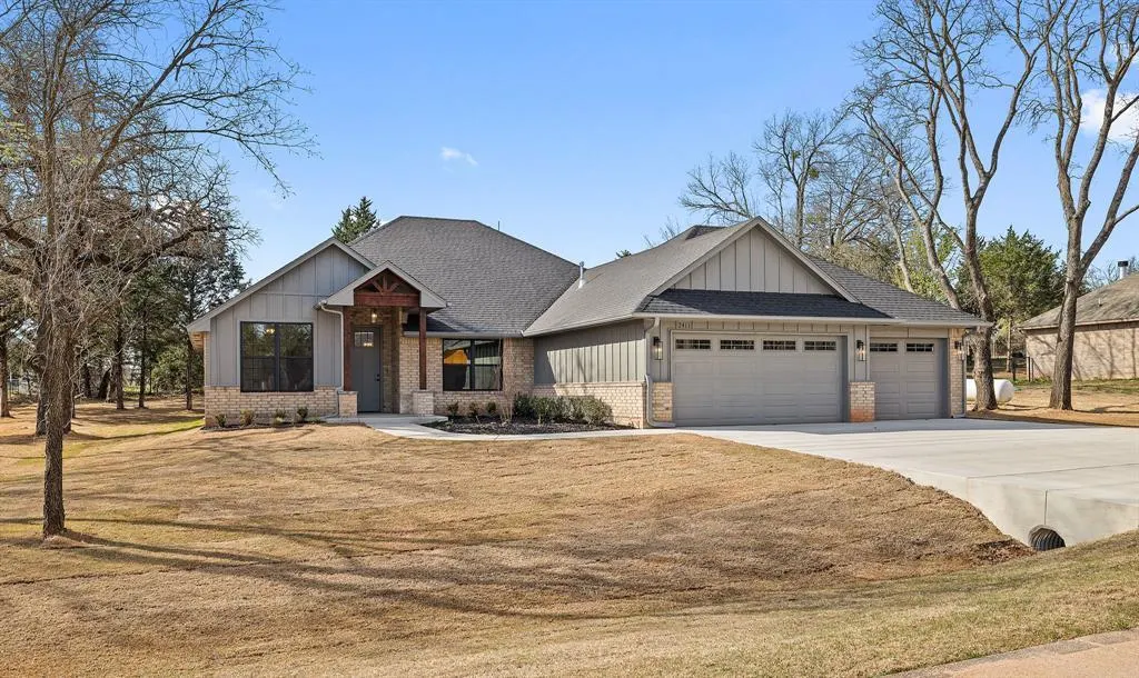 Photo 2 — 2411 Black Jack Way, Blanchard, OK 73010
