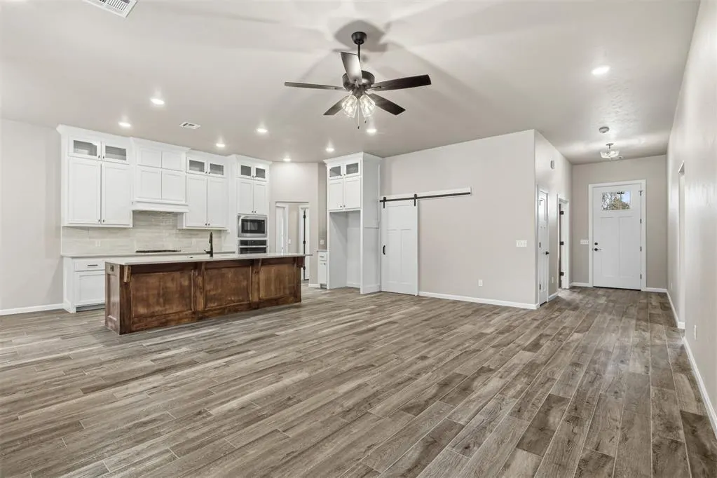 Photo 9 — 2411 Black Jack Way, Blanchard, OK 73010