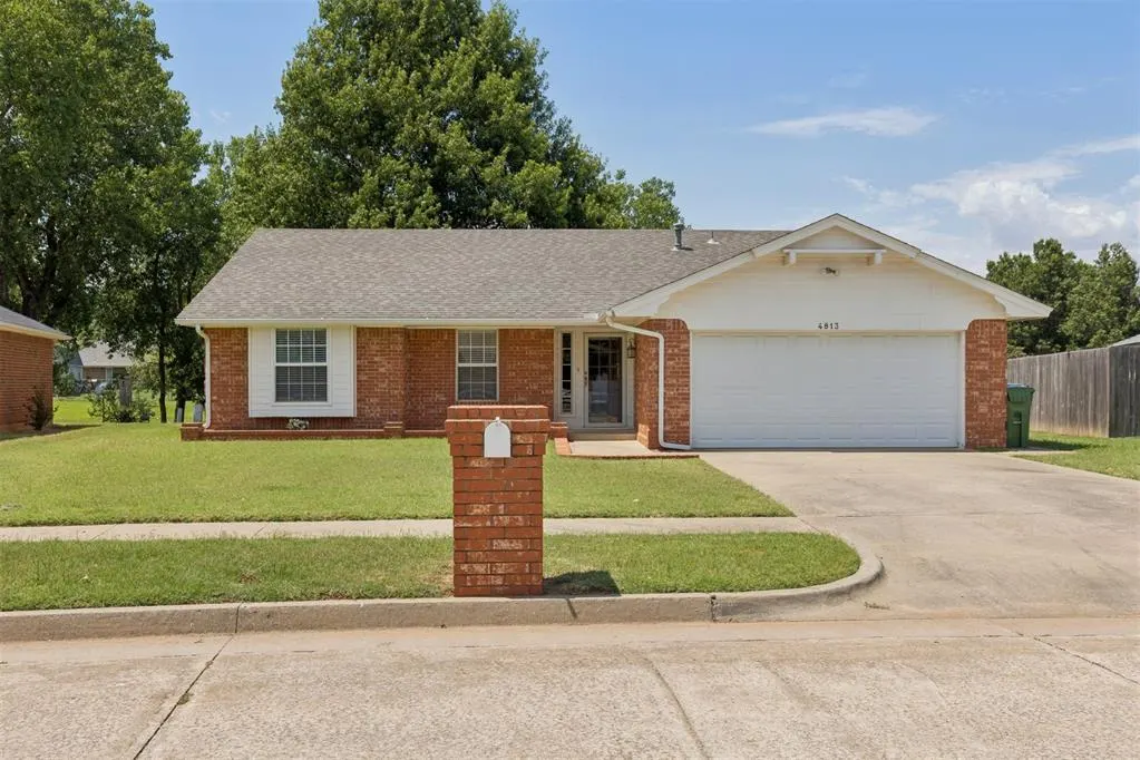 Front exterior — 4813 E Wilcox Lane, Yukon, OK 73099