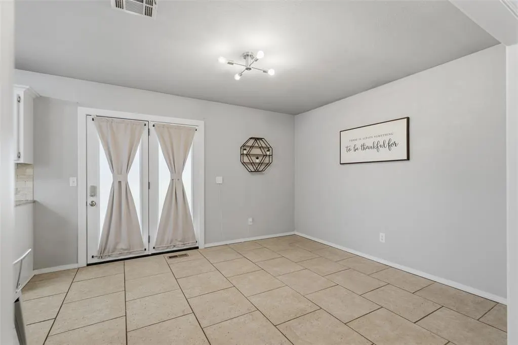Photo 12 — 709 Palo Verde Court, Yukon, OK 73099