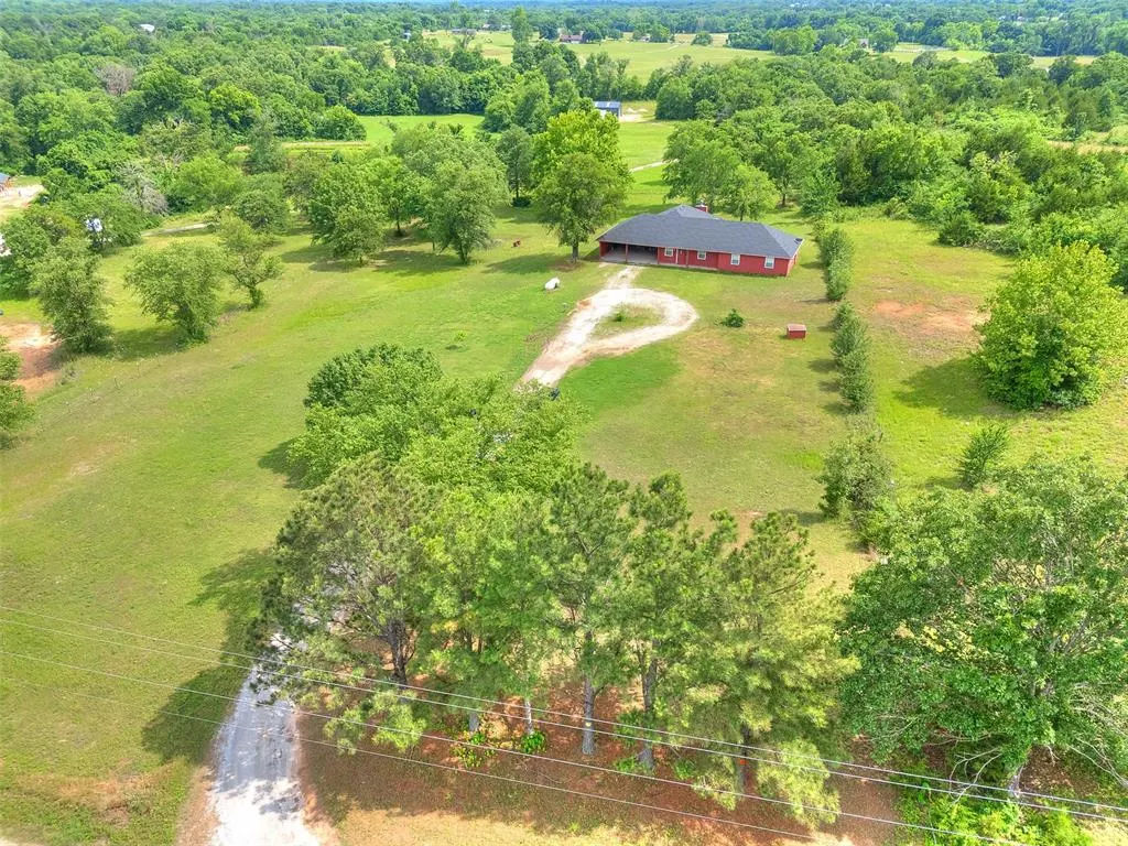Photo 9 — 34382 W 221st Street, Bristow, OK 74010