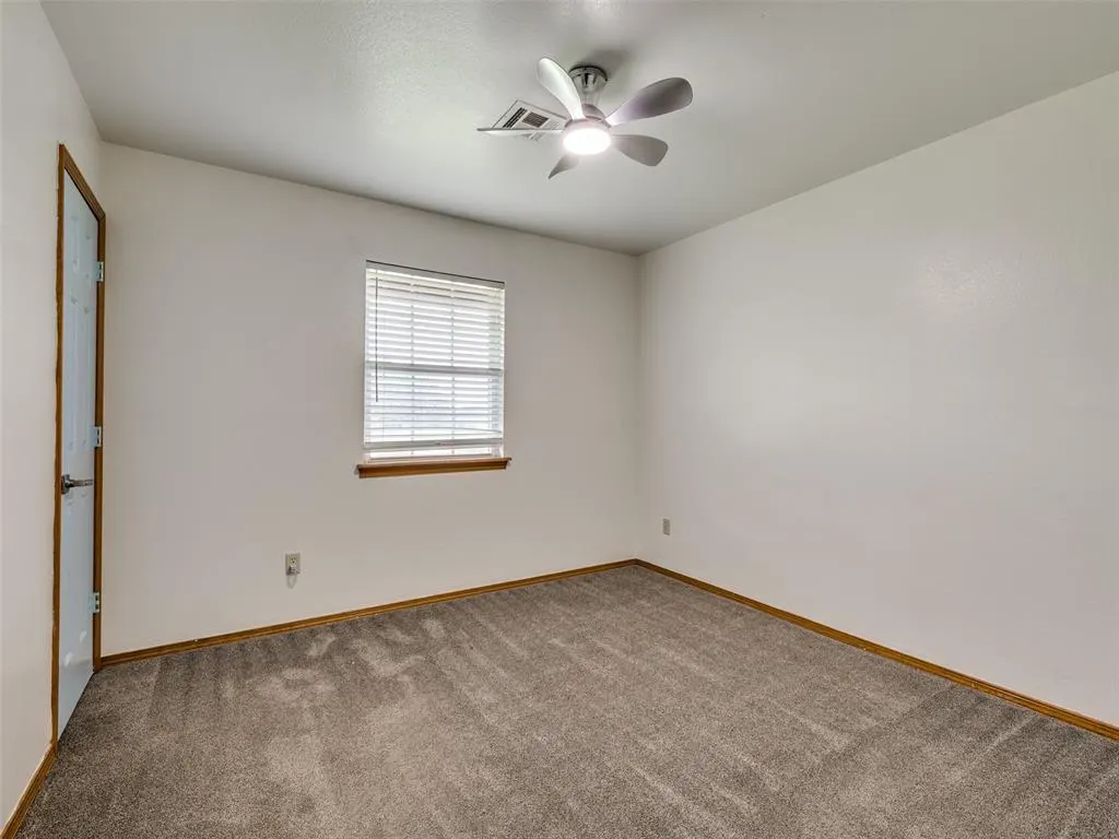 Photo 37 — 34382 W 221st Street, Bristow, OK 74010