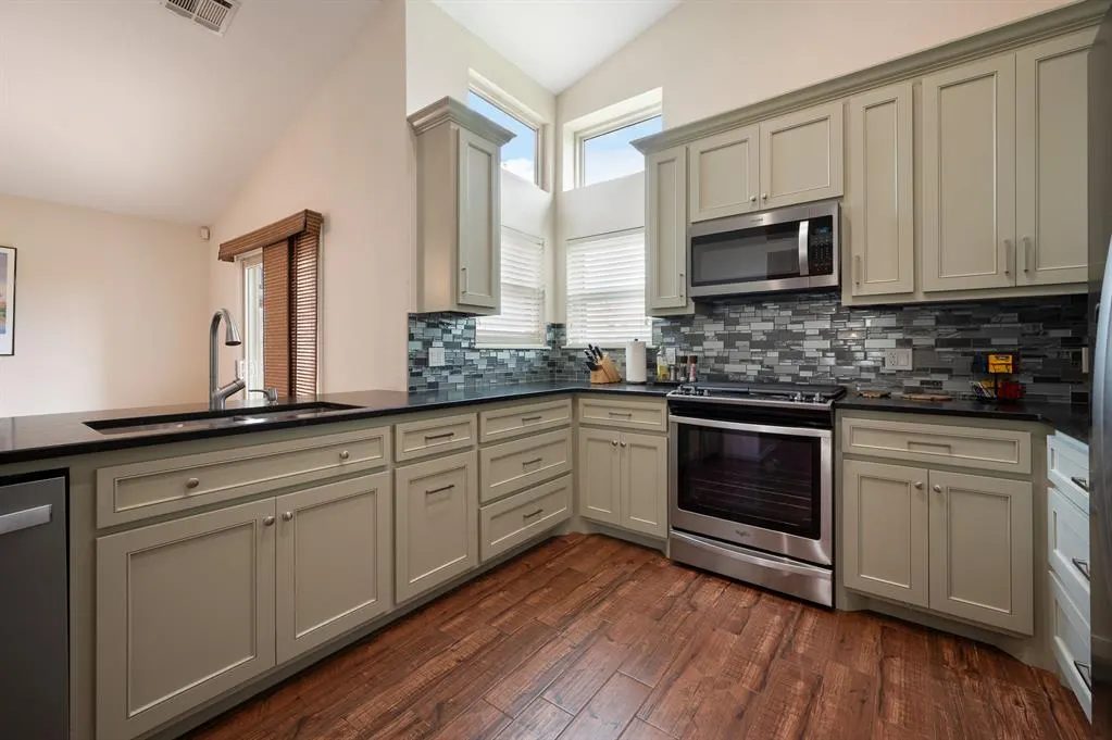 Photo 25 — 12800 Brandon Place, Oklahoma City, OK 73142