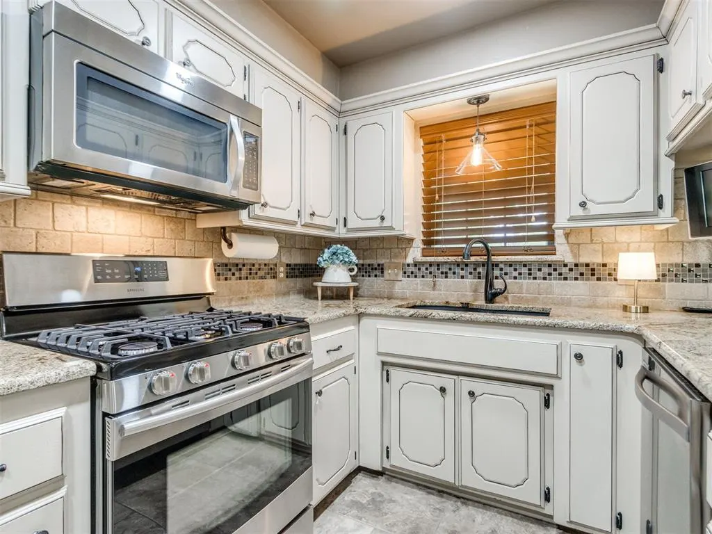 Photo 15 — 9304 Mayview Circle, Oklahoma City, OK 73159
