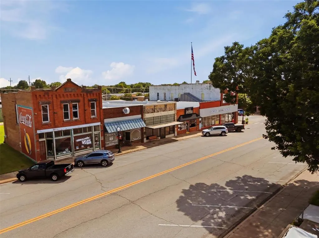 Photo 35 — 218 W Main Street, Stroud, OK 74079
