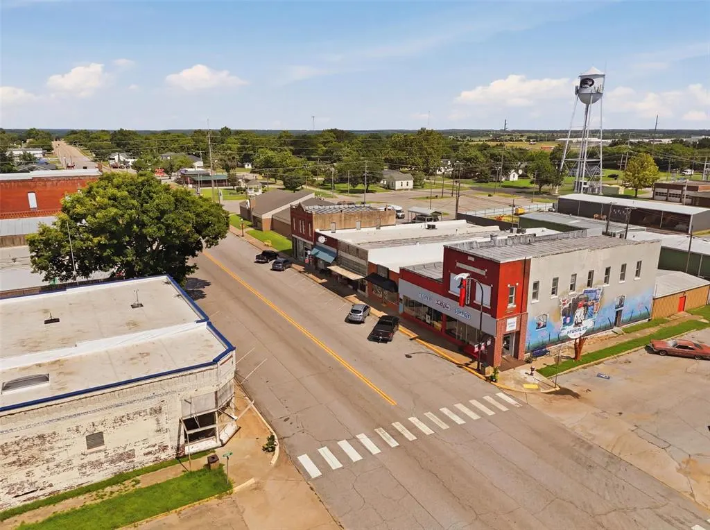 Photo 36 — 218 W Main Street, Stroud, OK 74079