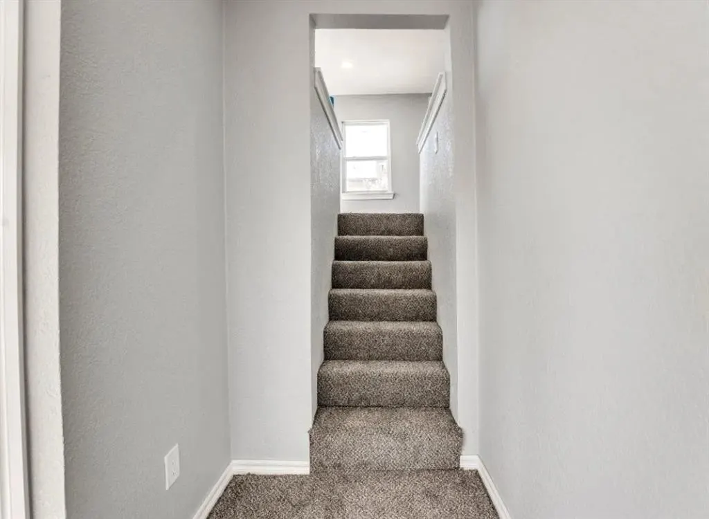 Photo 4 — 228 W Fairchild, Midwest City, OK 73110