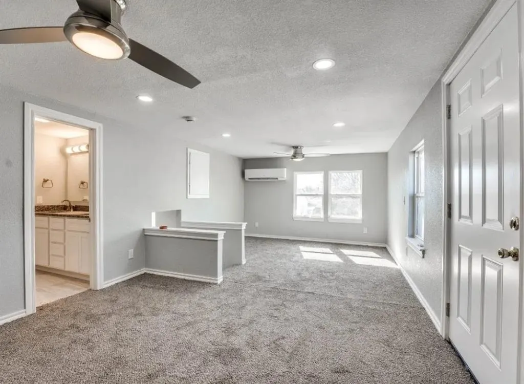 Photo 5 — 228 W Fairchild, Midwest City, OK 73110