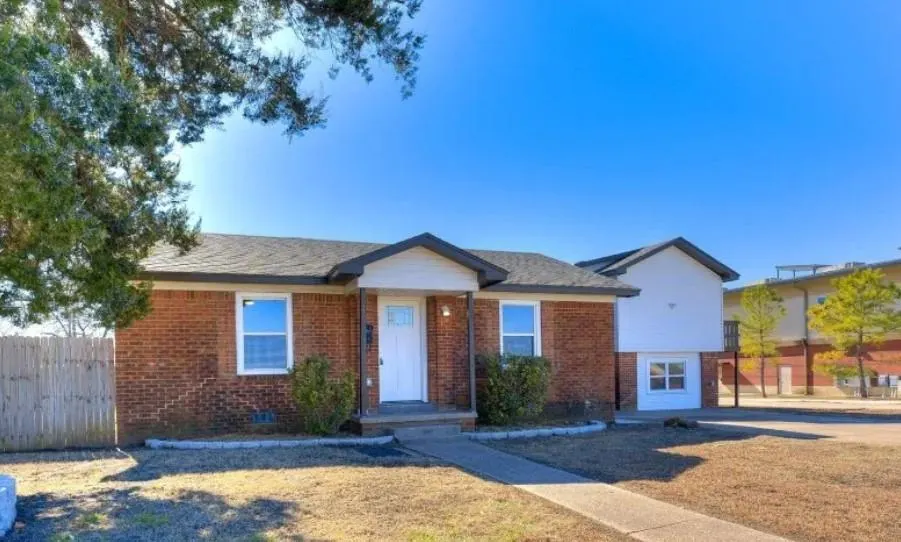 Photo 9 — 228 W Fairchild, Midwest City, OK 73110