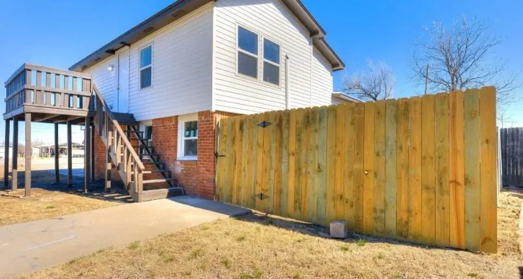 Photo 10 — 228 W Fairchild, Midwest City, OK 73110