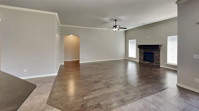 Photo 7 — 5720 St James Place, Oklahoma City, OK 73179