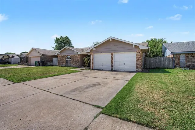 Photo 2 — 2340 SW 90th Street, Oklahoma City, OK 73159