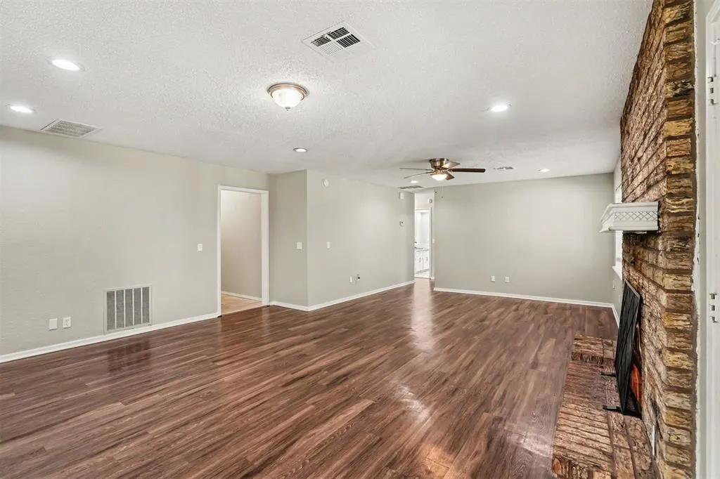 Photo 3 — 2340 SW 90th Street, Oklahoma City, OK 73159