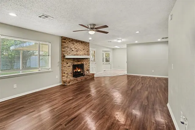 Photo 4 — 2340 SW 90th Street, Oklahoma City, OK 73159