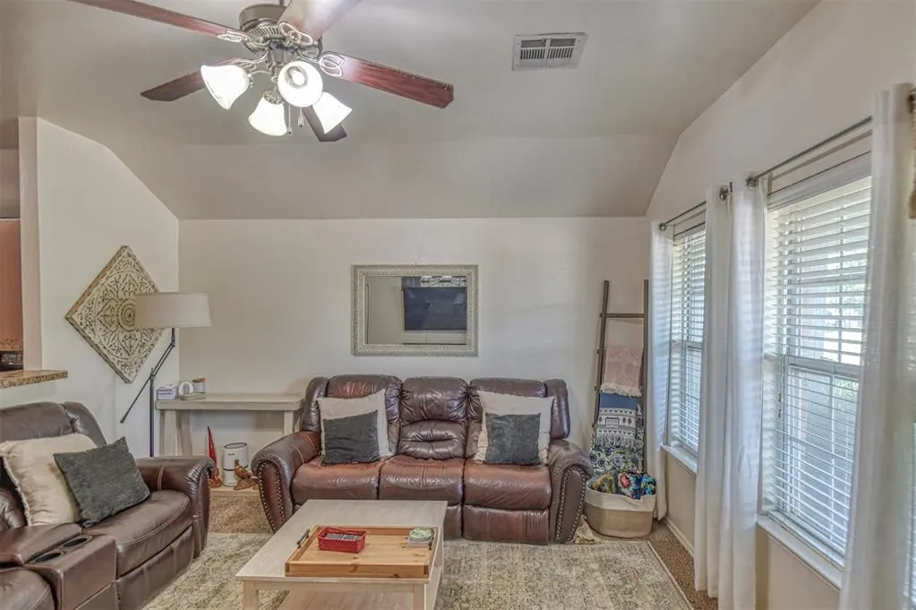Photo 7 — 8500 SW 46th Place, Oklahoma City, OK 73179